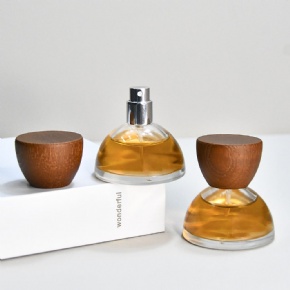 30ml Luxury Round Spray Perfume Glass Bottle Empty Perfume Cosmetics Glass Container With Wood Cap